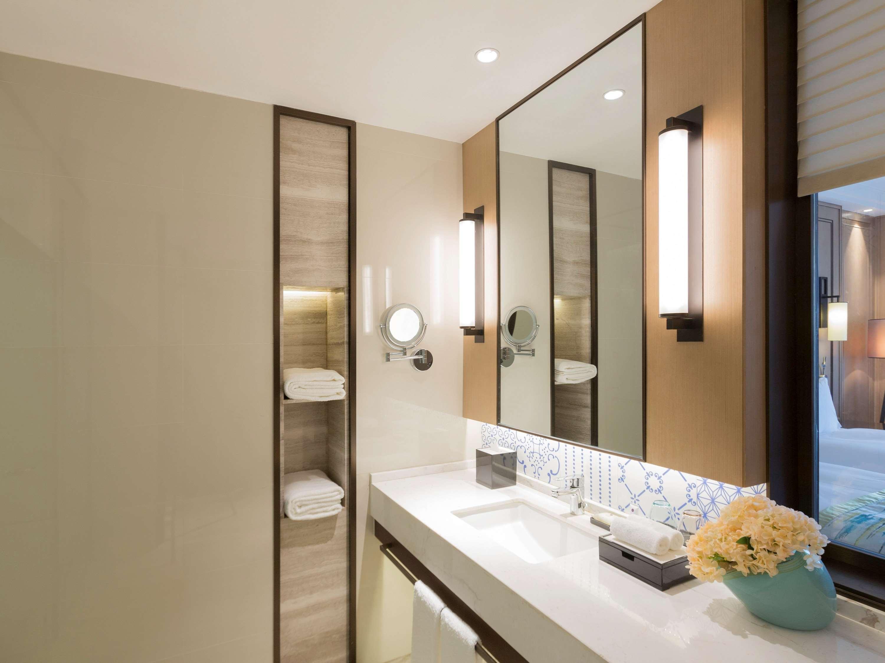 Grand Mercure Zhengzhou West Exterior photo